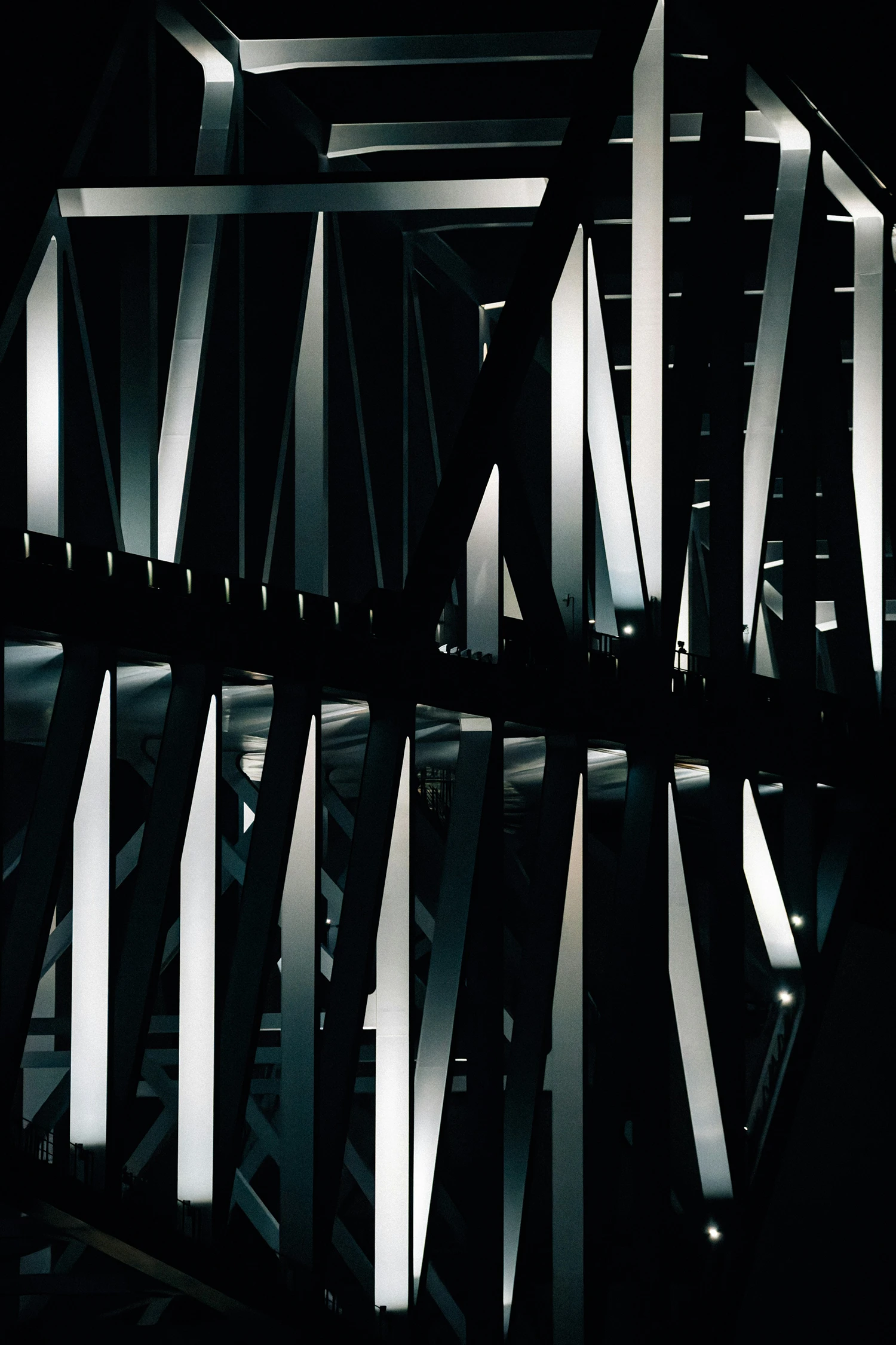 Geometric light and shadow